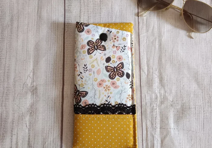 Funda de gafas de tela con cierre de botón
