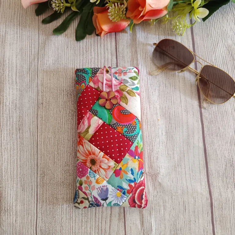 Funda de gafas de tela con cierre de botón — Patchwork