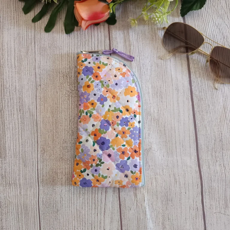 Funda de gafas con cremallera — Florecitas