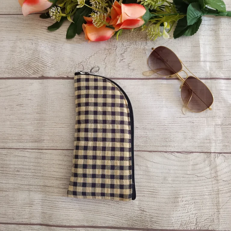 Funda de gafas con cremallera — Vichy negro y beige