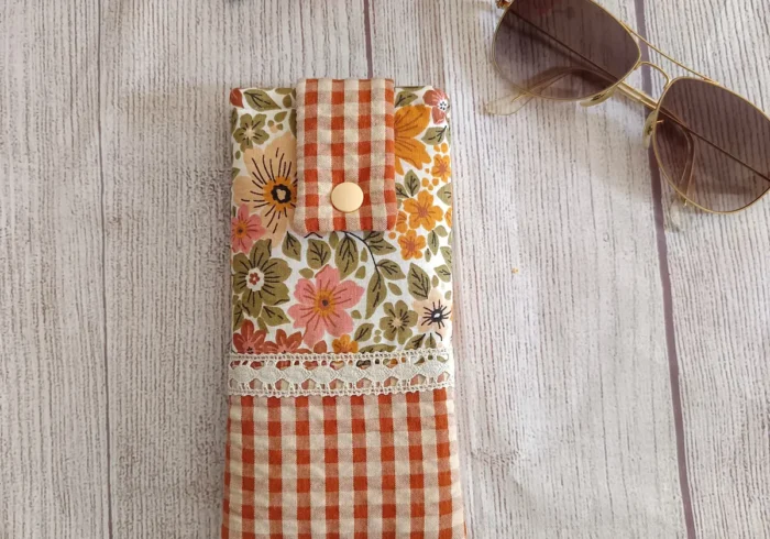 Funda de gafas de tela con cierre de solapa